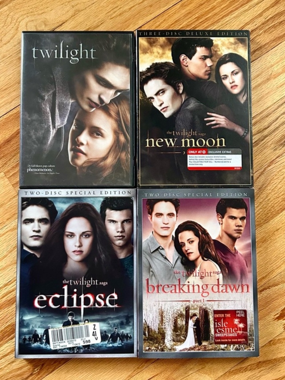 Twilight Saga Complete DVD Set New Moon Eclipse Breaking Dawn